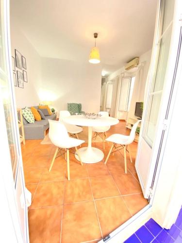 HomeySeville SuperB Apartment Downtown Sevilla ,parking optional, Top !!, Sevilla (Foto 2)