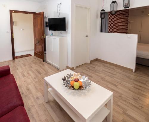 One-Bedroom Apartment image 8