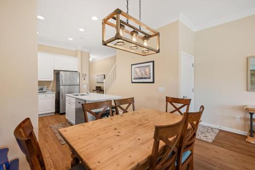 Waters Edge 83 in Folly Beach, USA