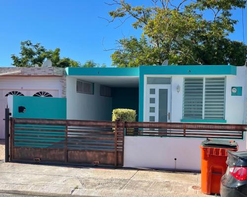 Laluan Masuk, “Lucor D-Eight House” New Entire Home in the Town… in Rincon