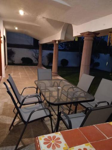 Erkély/terasz, HERMOSA CASA EN CUERNAVACA: JARDÍN DEL LAGO (HERMOSA CASA EN CUERNAVACA: JARDIN DEL LAGO) in Santa Maria Ahuacatitlan