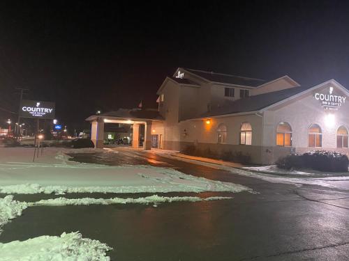 Country Inn & Suites by Radisson, Auburn, IN