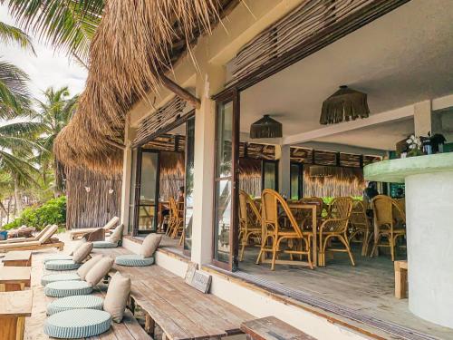 337965228 Dune Boutique Hotel located at the party zone