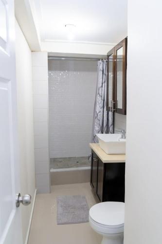 Bathroom, Francis Nook St Joseph Room in Port Of Spain