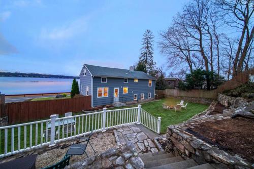 Waterview house walking distance from Cove Beach-5 mins to downtown-only 40 min to NYC thumb 2