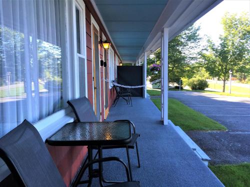Highbrook Motel 5