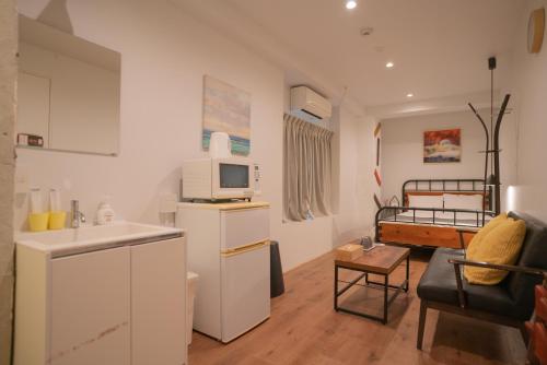 Yeah Room Namba