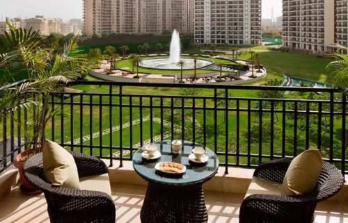 Relocatte Homes-3 BHK Premium Service Apartment at Cerntal Park Resorts