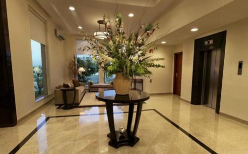 Relocatte Homes- 2.5 BHK Premium Service Apartment in Central Park Resort