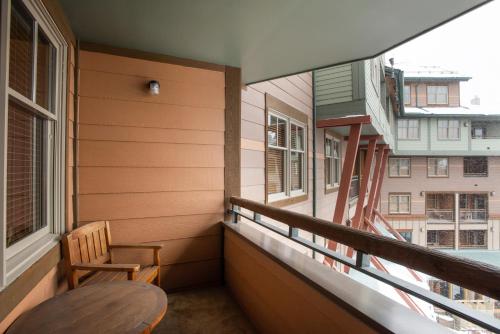 Terrific Zephyr Mountain Lodge Condo With Beautiful Views of the Continental Divide near Mountain co in Winter Park (CO)