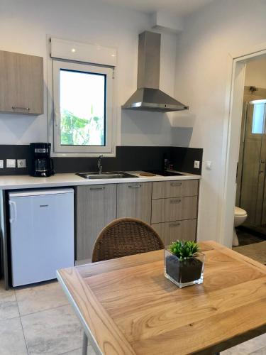 Vanessa House Luxury Apartments in Skiathos