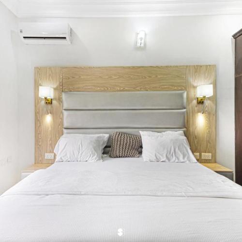 4 bedroom duplex in Earl's court road