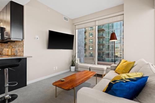 Stylish Downtown Condos by GLOBALSTAY