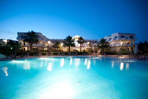Oasiclub Hotel - image 7