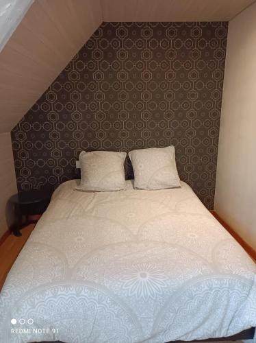 petite maison de ville toute equipee in Chateau-Renard
