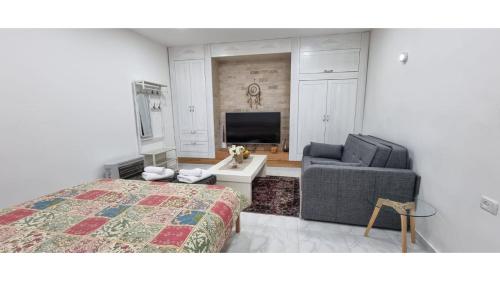 Garden apartments. in Majdal Shams