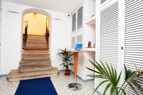 大堂, 羅莎德凡提公寓 (Appartamenti Rosa Dei Venti) in 特拉帕尼