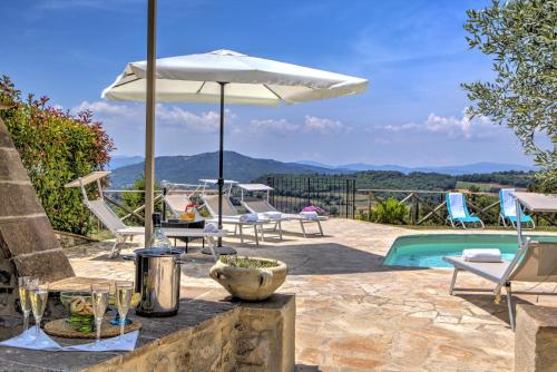 Villa San Lorenzo - Hilltop Villa With Private Pool, Jacuzzi & AirCO