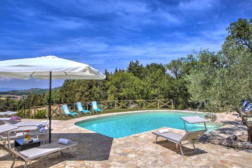 Villa San Lorenzo - Hilltop Villa With Private Pool, Jacuzzi & AirCO