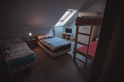 Quadruple Room with Private External Bathroom
