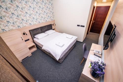 Zlatna Kruna Zlatna Kruna