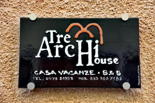 TRE ARCHI HOUSE