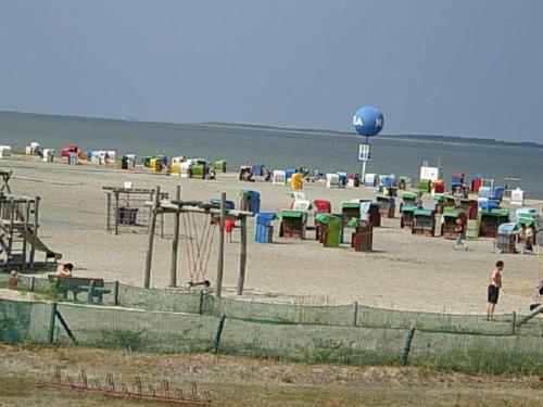 Nordsee-Ferienanlage-Wohnung-Norderney 117m von Westeraccumersiel entfernt