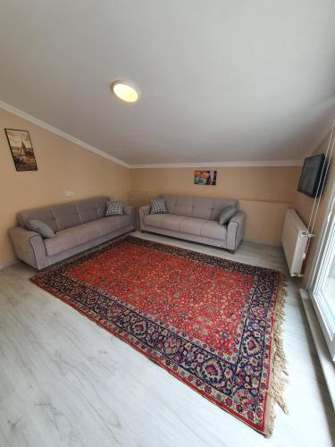 Loft image 9