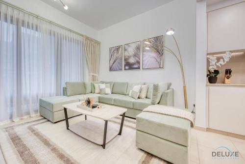 Exquisite 2BR at Zahra Breeze Dubailand by Deluxe Holiday Homes, Dubai