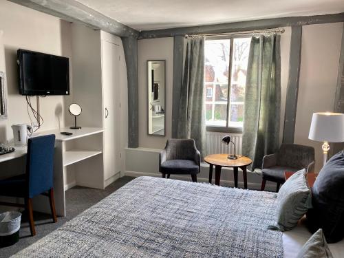 White Hart Hotel - image 14