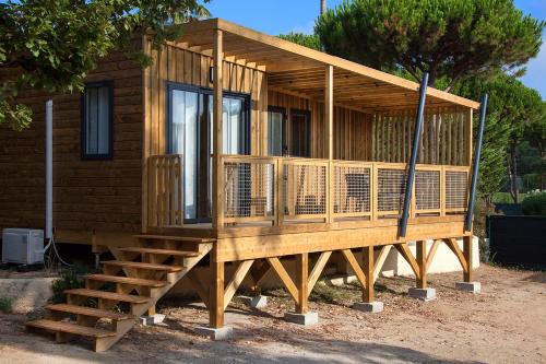 Location g�te, chambres d'hotes Camping la Croix du Sud dans le d�partement Var 83