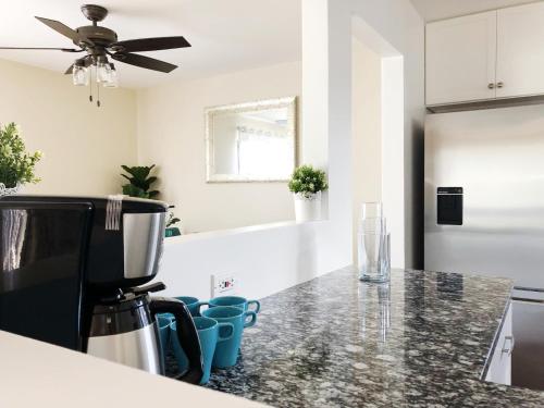 @ Marbella Lane - 3BR Stylish House near SF