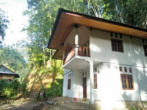 Sugi House Toraja - Villa Penginapan Sewa Harian in Tana Toraja
