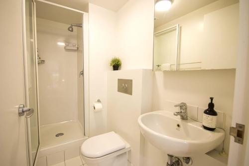 1 Bedroom Apartment in Heart of Newmarket