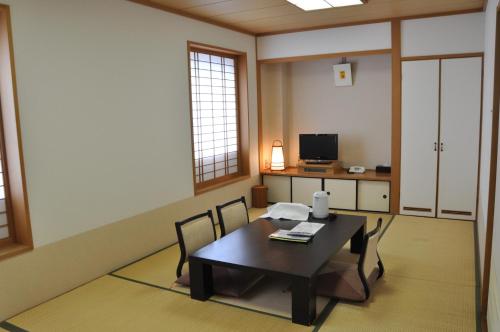 Standard Japanese-Style Room