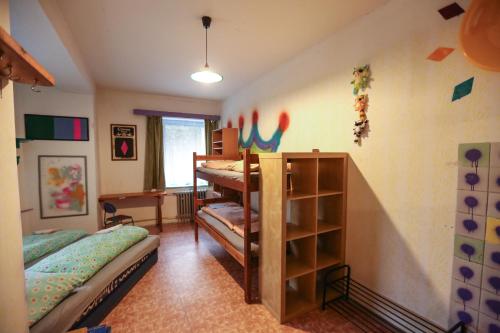 Hostel KlonDike in เพค พอด สเนซคู