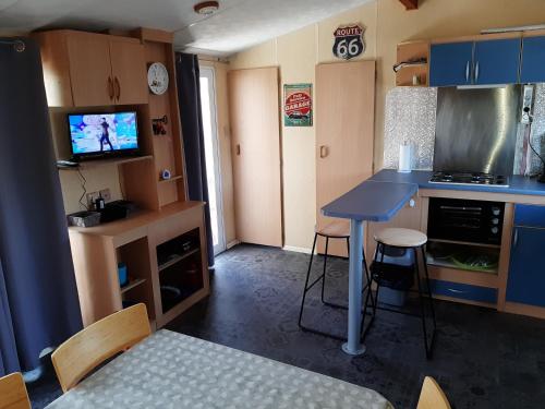 charmant mobil home near Pizz'Avenue