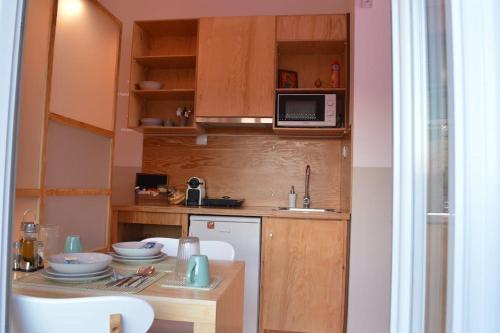Luxurious Japandi Loft in 프톨레마이다