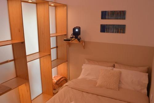 Luxurious Japandi Loft in 프톨레마이다