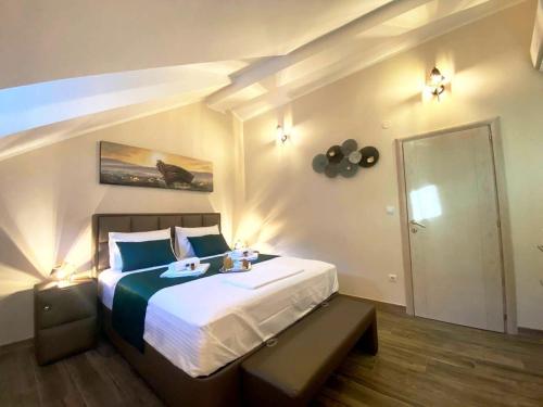 D & Sons Apartments - main image