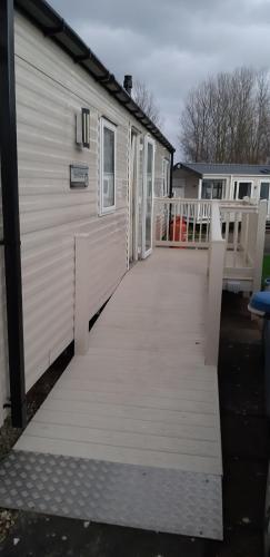 Caravan Holiday Home @ Marton Mere, BLACKPOOL