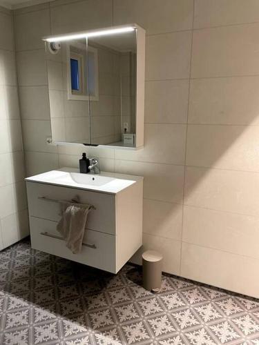 Bathroom, Lofoten - New apartment, close to airport. in Leknes