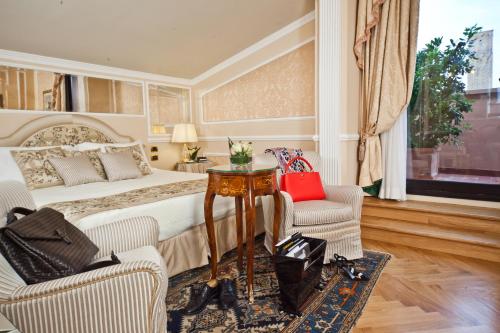 Junior Suite image 10