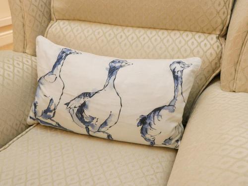 2 Dog & Duck Square - image 3