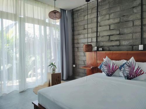 Alive Beach House in El Transito