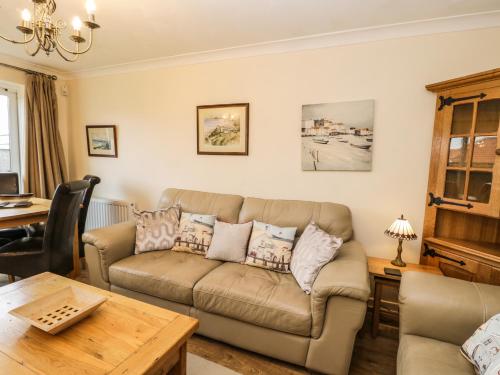 Park View Filey - image 6