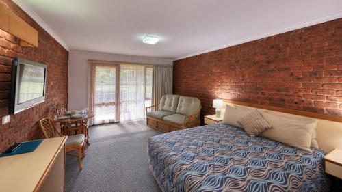 1 queen bed