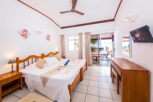 Anse Soleil Beachcomber