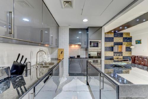VIP Castles JBR Rimal 3 Suite 1 Bedroom, Dubai (photo 5)