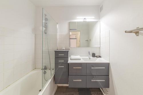 Studio spacieux a 15 min a pied de la Gare